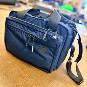 Range Bag in Dark Navy.